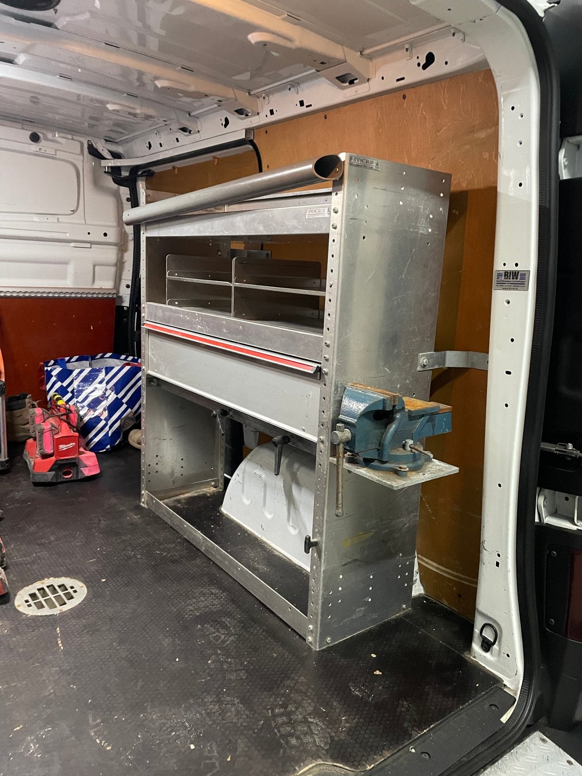 Bestelbus inrichting FinneRup met bankschroef, Ophalen of Verzenden