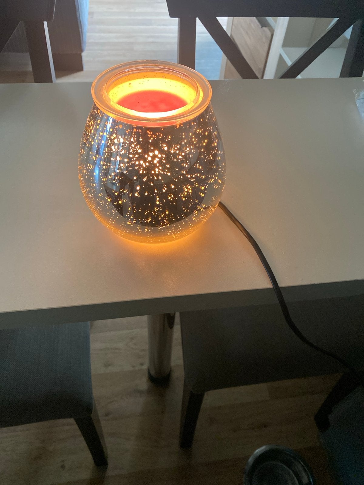 Scentsy Warmer met geurblokjes-lampje (elektrisch), Ophalen, Overige materialen, Zo goed als nieuw, Grijs