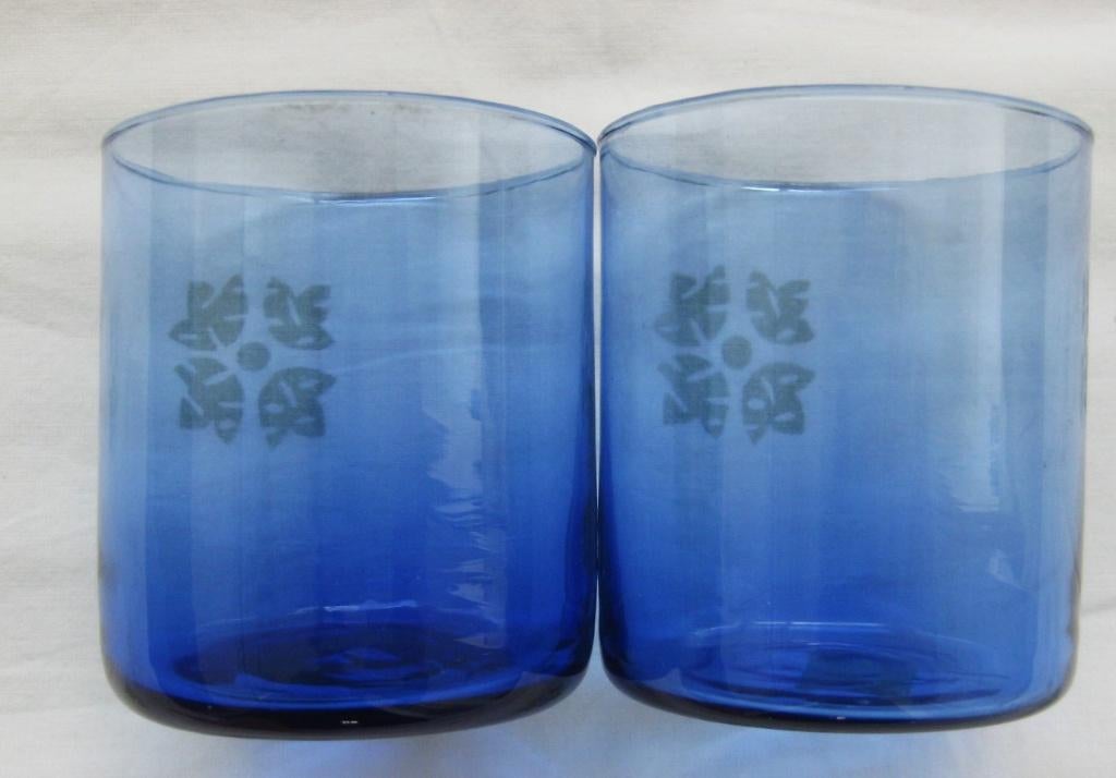 2 kobalt blauwe glaasjes, voor waxinelichtjes, Spaans, Overige materialen, Blauw, Ophalen of Verzenden, Zo goed als nieuw