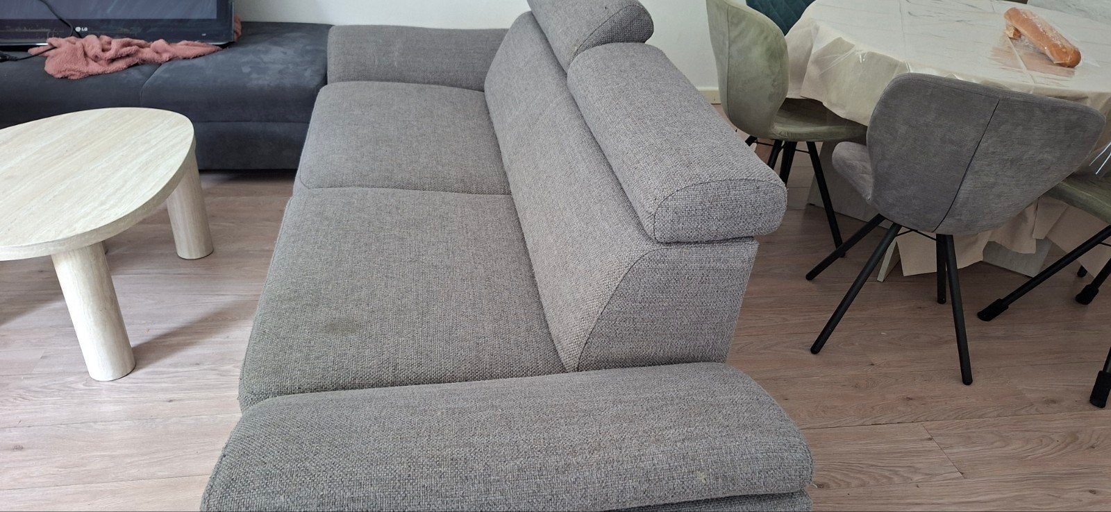 Grijze bank met verstelbare hoofdsteunen van montel merk, 250 tot 300 cm, Gebruikt, 100 tot 125 cm, Hoekbank