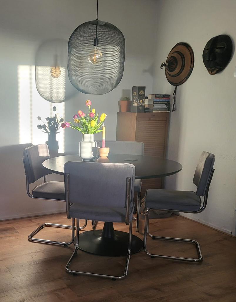 Moderne Hanglamp 'Reilley', gezien in VT Wonen €25,-, Ophalen, Zo goed als nieuw, Metaal, Modern