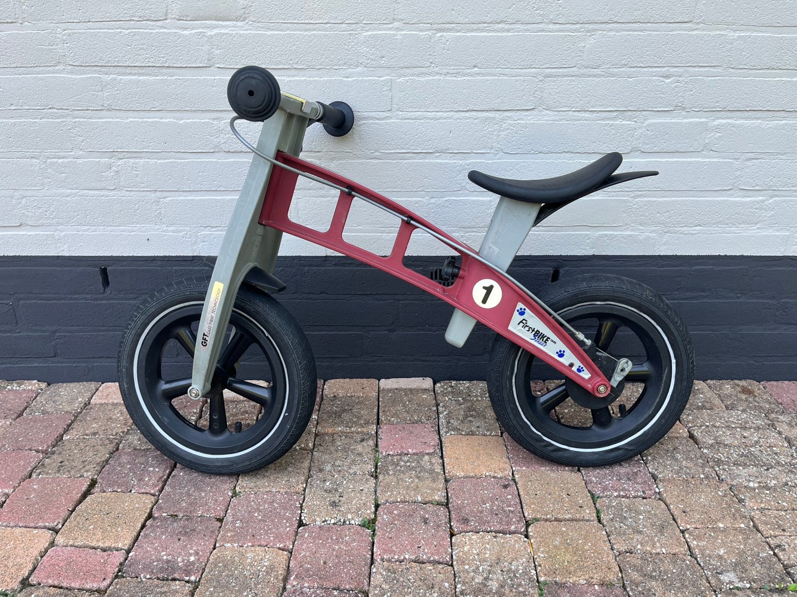 FIRSTBIKE Street Red Loopfiets, Ophalen, Zo goed als nieuw, Loopfiets