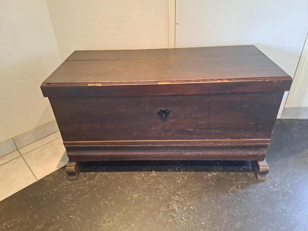 Te koop mooie antieke dekenkist, Huis en Inrichting, Woonaccessoires | Kisten, Ophalen, Gebruikt, 100 tot 150 cm, 50 tot 75 cm