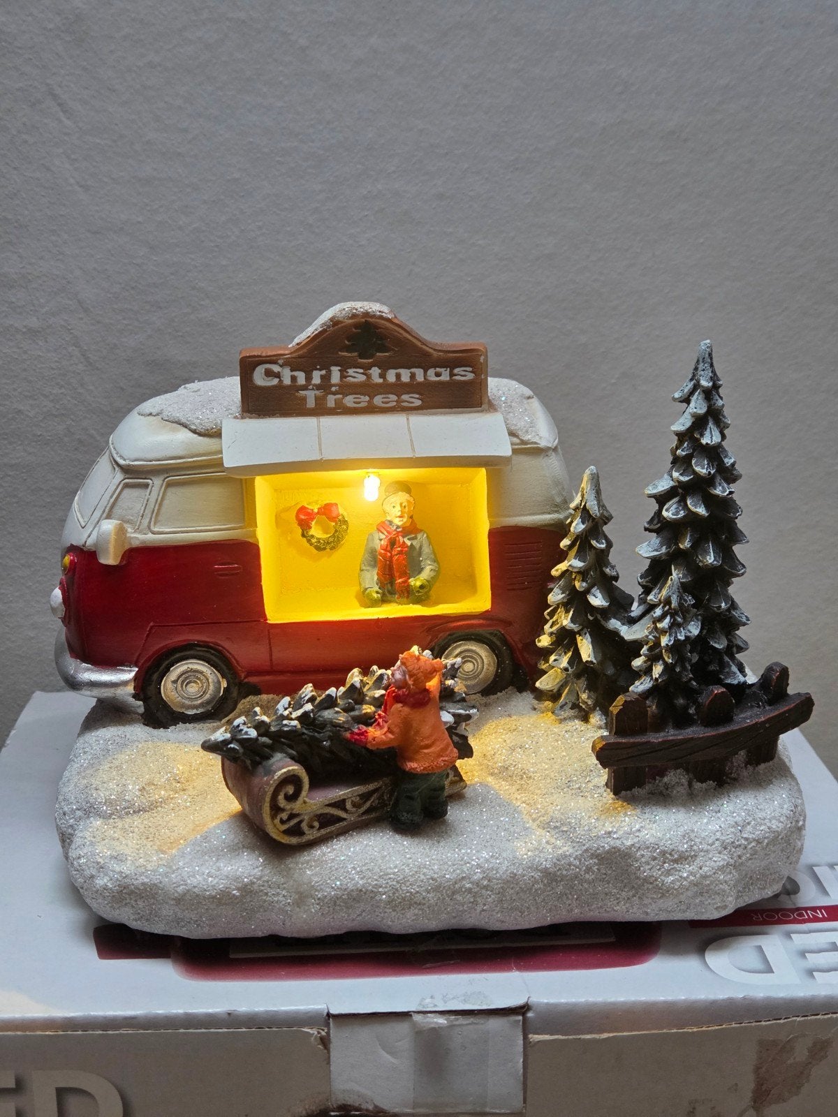Volkswagen bus kerstboom verkoop met verlichting, Ophalen of Verzenden, Zo goed als nieuw
