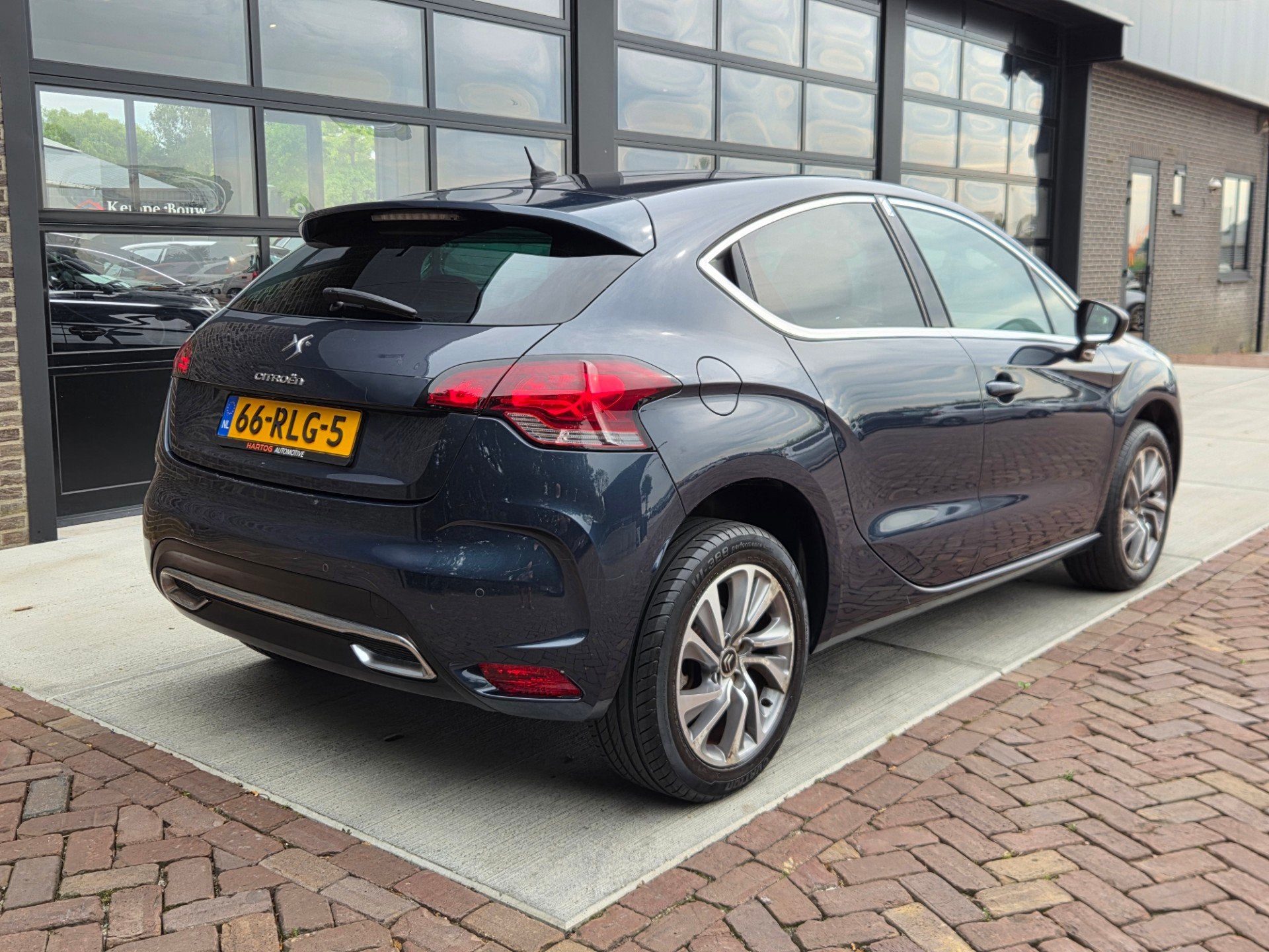 Citroen DS4 1.6 VTi So Chic | 1/2 Leer | Navi | Clima | Crui, Auto's, Citroën, Euro 5, Gebruikt, Zwart, 4 cilinders