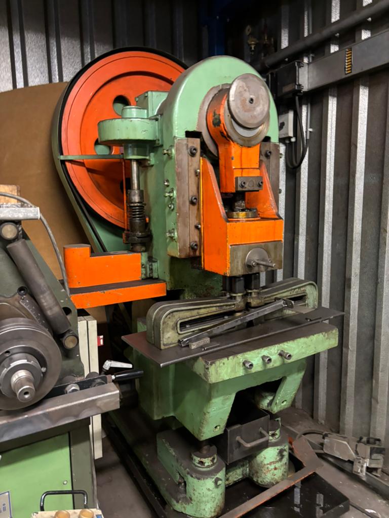Excenterpers 50 ton Muller&Co RP50, Ophalen, Gebruikt