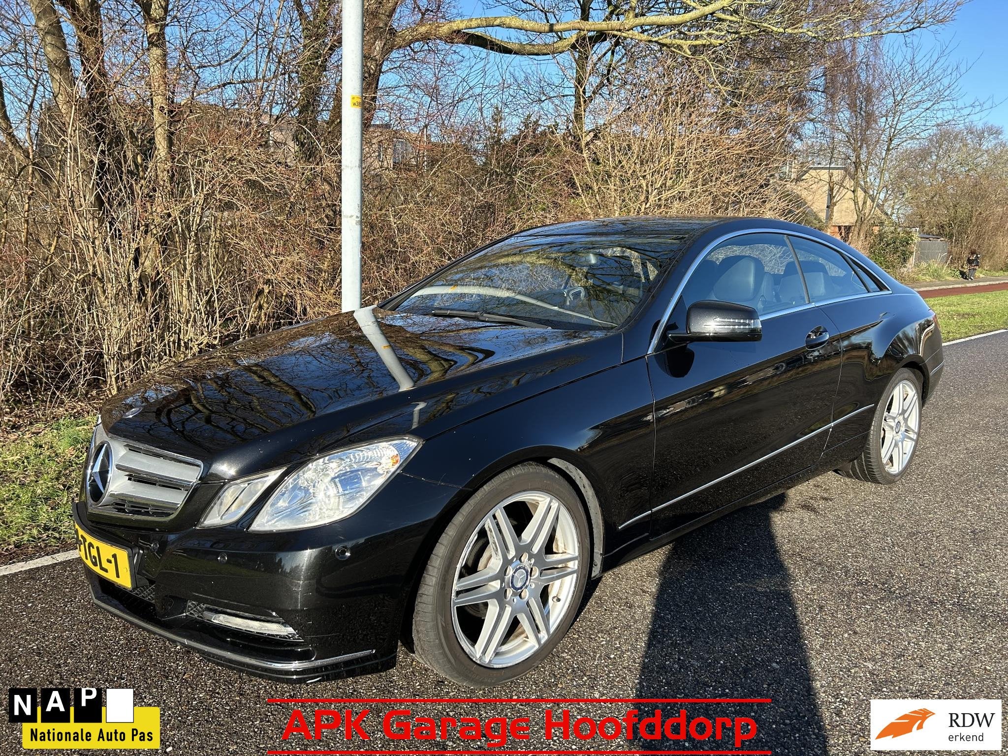 Mercedes-Benz E-klasse Coupé 200 CGI Avantgarde, Euro 5, Achterwielaandrijving, Zwart, 4 cilinders