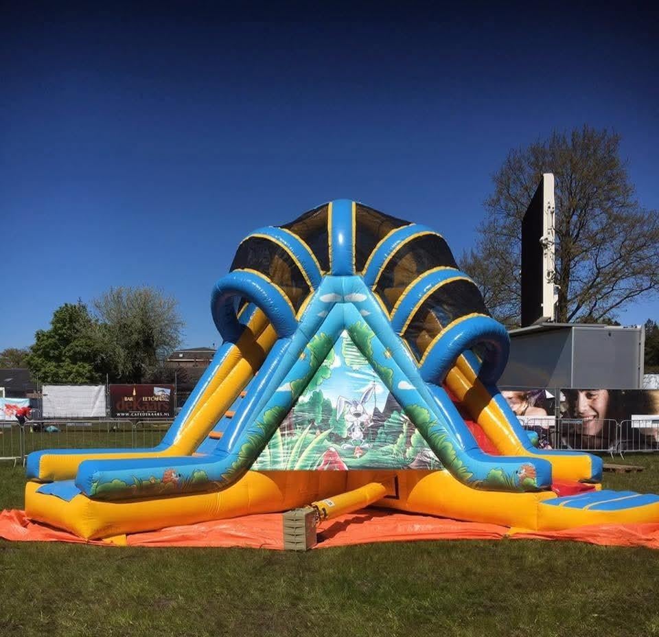 Vulkan springkussen glijbaan, Tickets en Kaartjes, Recreatie | Pretparken en Attractieparken, Eén persoon, Overige typen