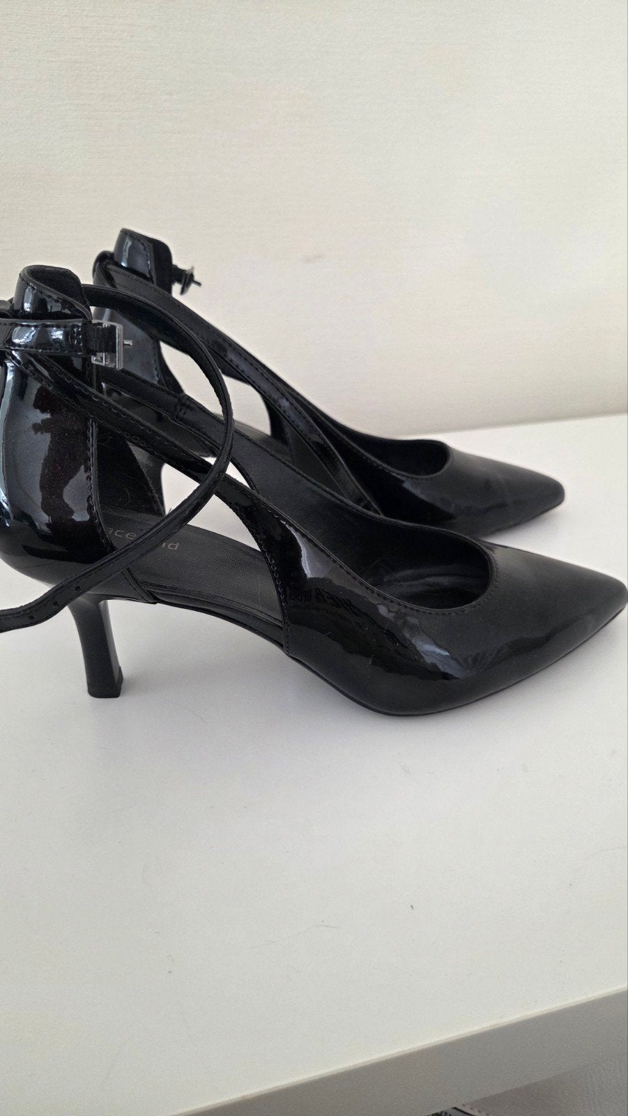 nieuwe zwarte lak pumps mt 39, Kleding | Dames, Ophalen, Nieuw, Zwart