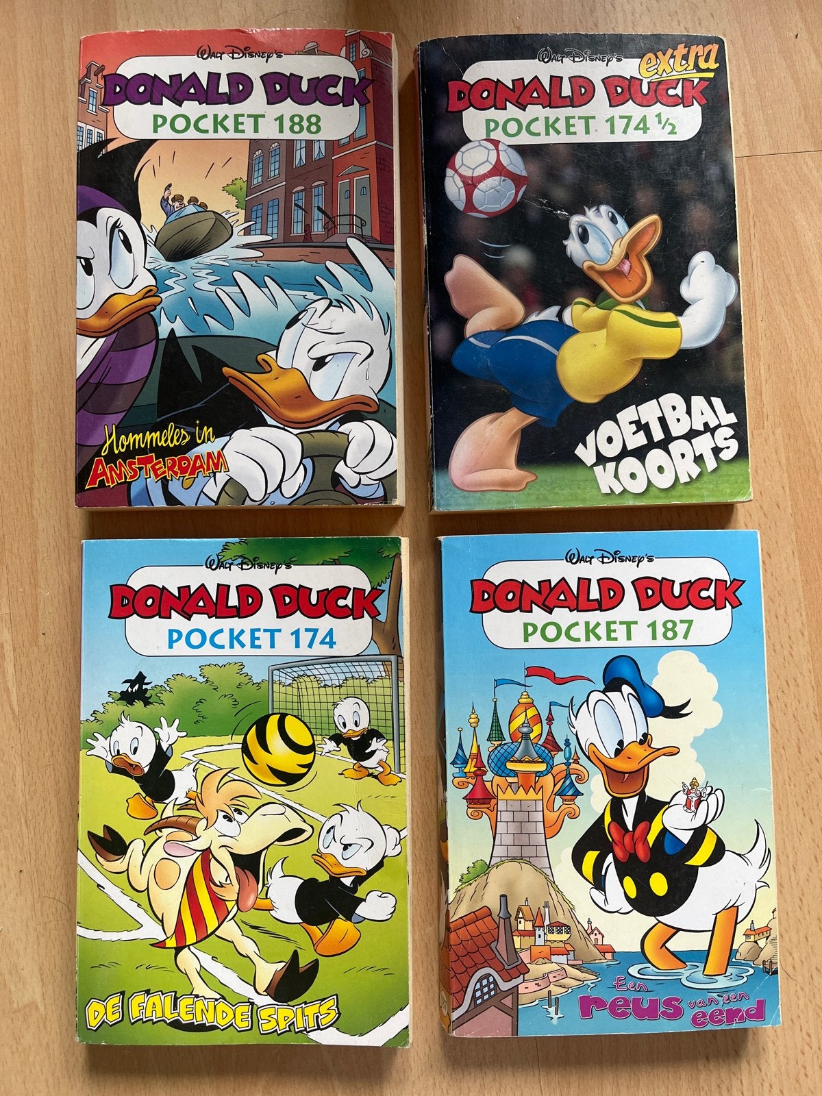 Donald Duck Pockets - 4 stuks - Voetbal Koorts, Meerdere stripboeken, Ophalen of Verzenden, Gelezen