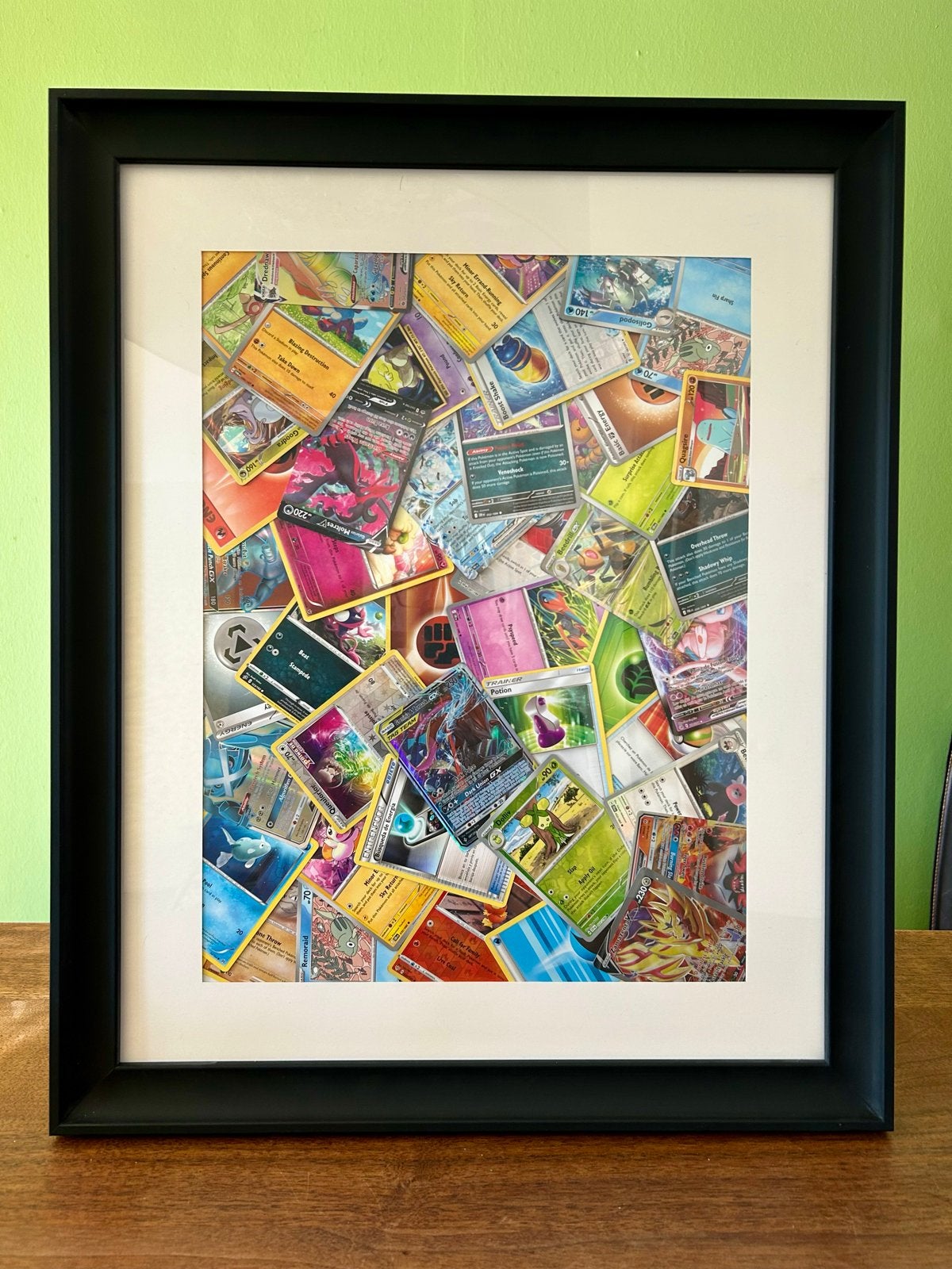 Uniek Pokemonkaarten Kunstwerk - Vuur Valentijn (50x40cm), Ophalen of Verzenden, Zo goed als nieuw, Overige typen