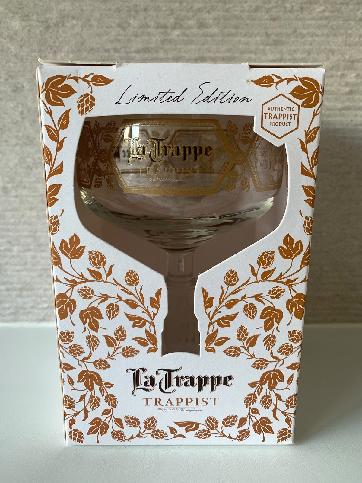 La Trappe speciaal bierglas - The Three Rules, Ophalen of Verzenden, Nieuw, Glas of Glazen, La Trappe