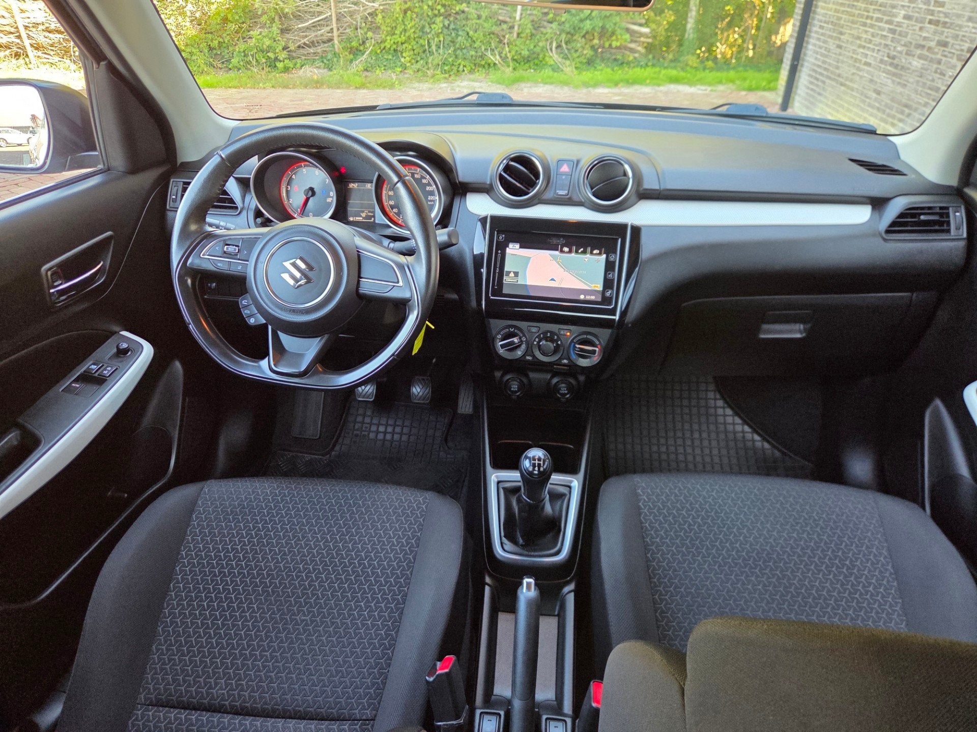 Suzuki Swift 1.2 Select |Trekhaak | Camera, Auto's, Voorwielaandrijving, Gebruikt, 4 cilinders, 400 kg