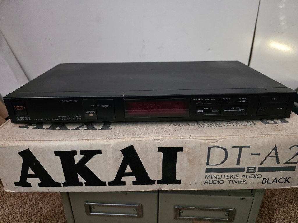 Akai DT-a2 Audio timer black, Ophalen, Zo goed als nieuw