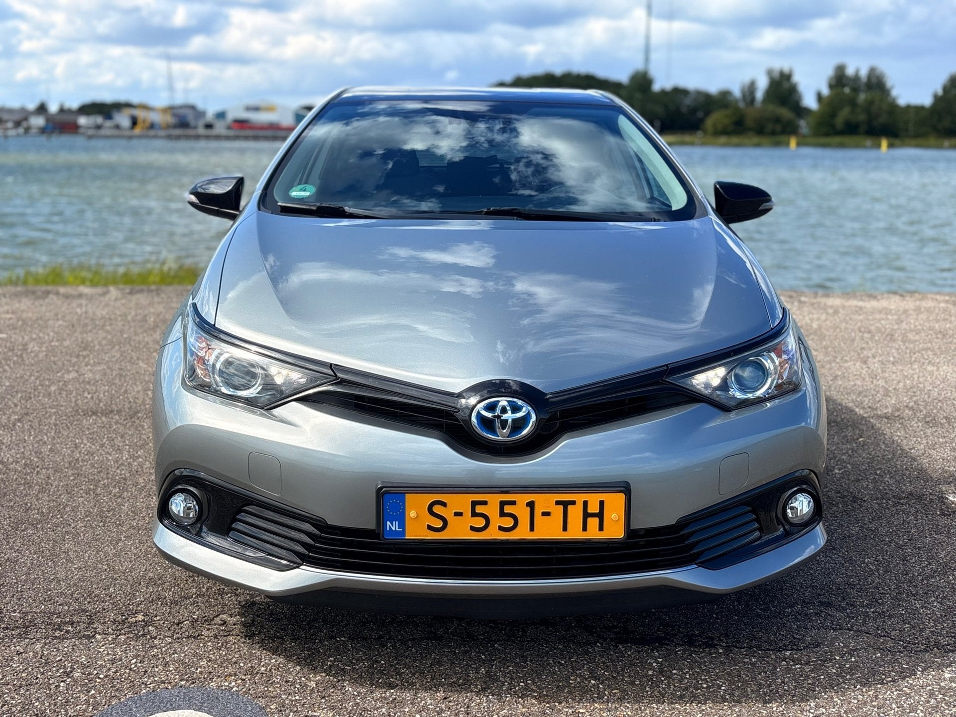 Toyota Auris 1.8 Hybrid Dynamic Ultimate/Cam/Navi/Ecc, Auto's, Dealer onderhouden, Gebruikt, Euro 6, 4 cilinders