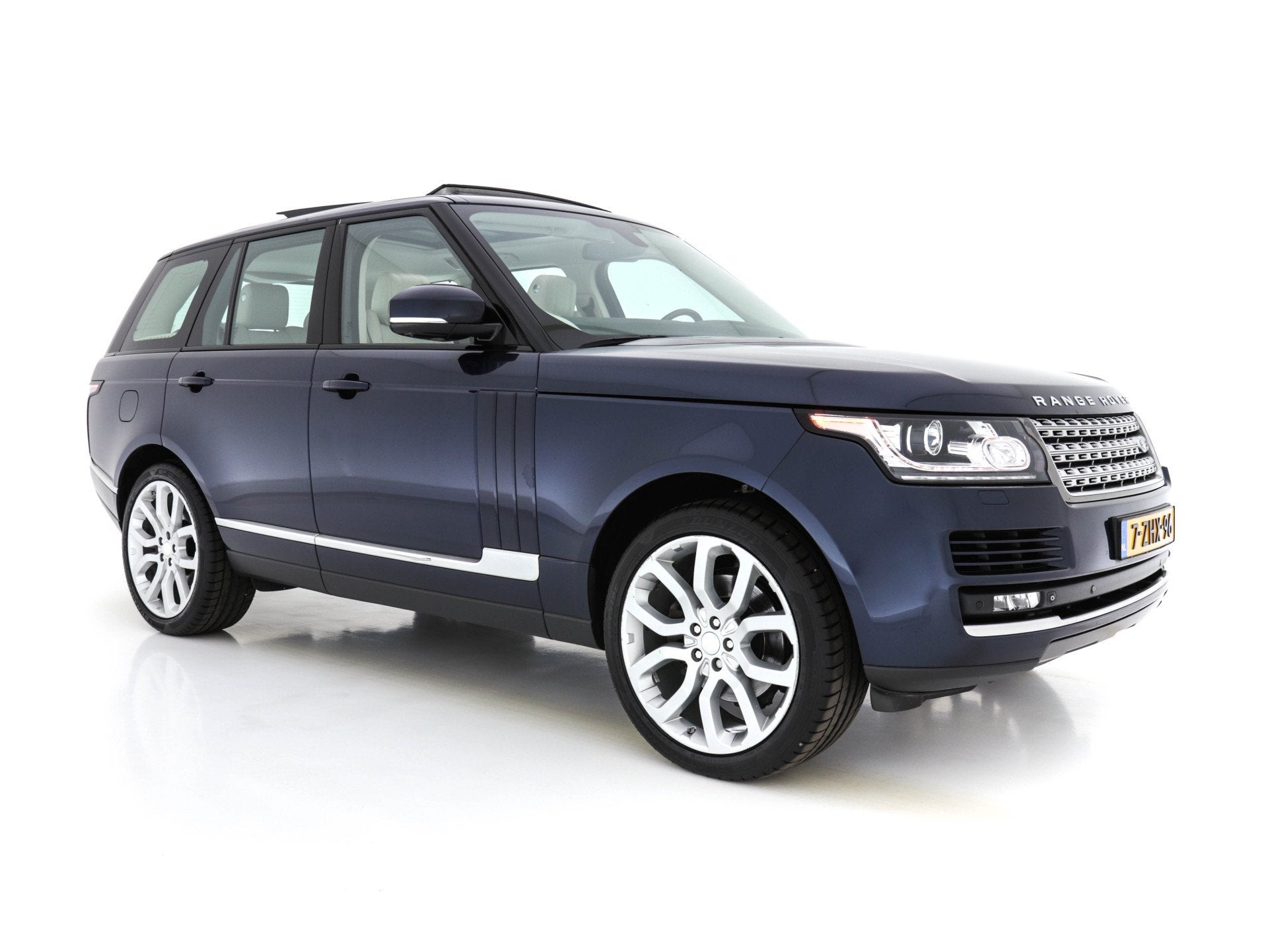 Land Rover Range Rover 3.0 TDV6 Vogue Aut. *PANO | LEATHER |, Auto's, Euro 5, Gebruikt, Beige, 2993 cc