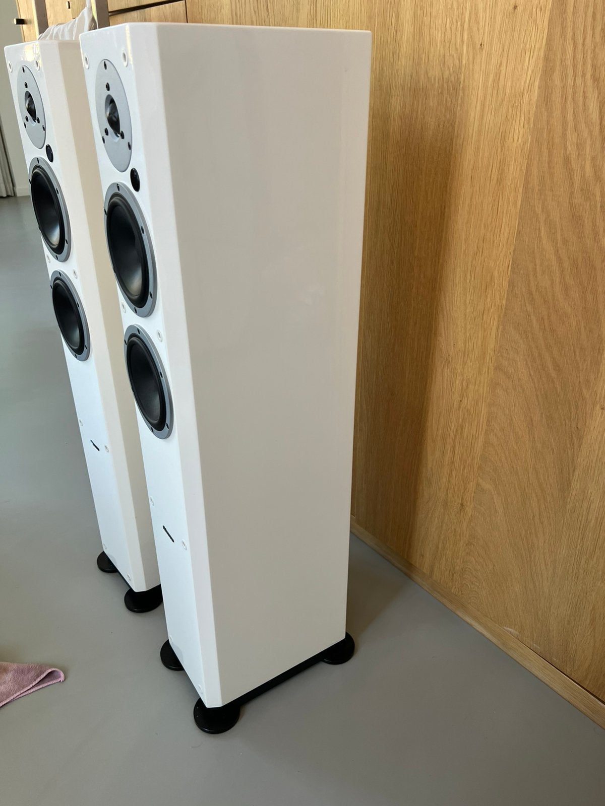 Dynaudio XEO 6 Wireless Speakers set - White Piano Finish, Audio, Tv en Foto, Luidsprekers, Zo goed als nieuw, 120 watt of meer