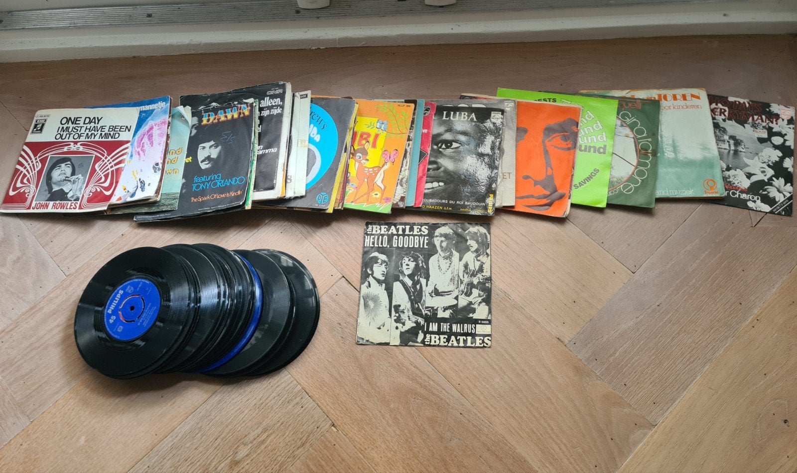 Partij 7 inch singles: 36 met hoes, 28 zonder hoes, Ophalen, Gebruikt, 7 inch, Fotohoes