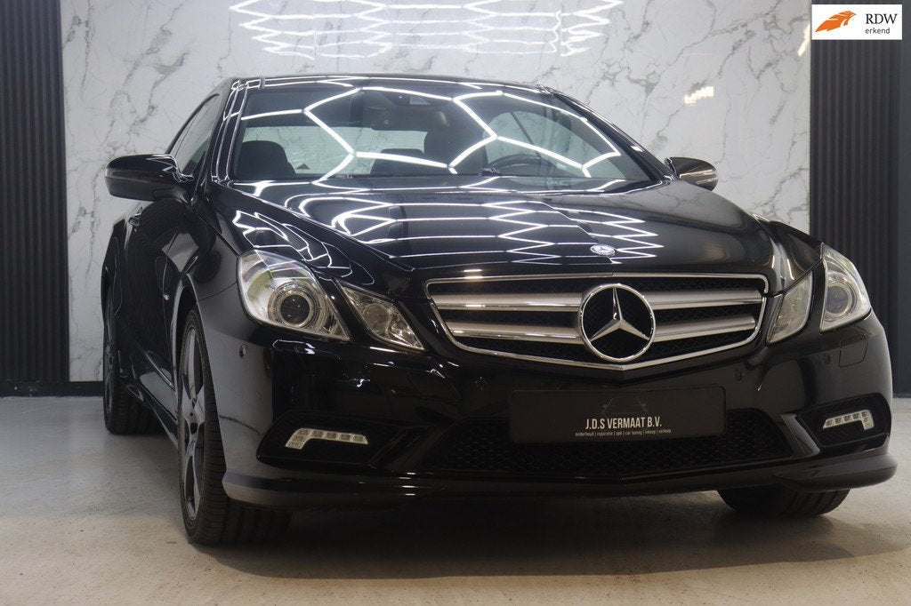 Mercedes-Benz E-klasse Coupé 350 CGI Avantgarde Pano H&K, Auto's, Automaat, Euro 5, Achterwielaandrijving, Zwart