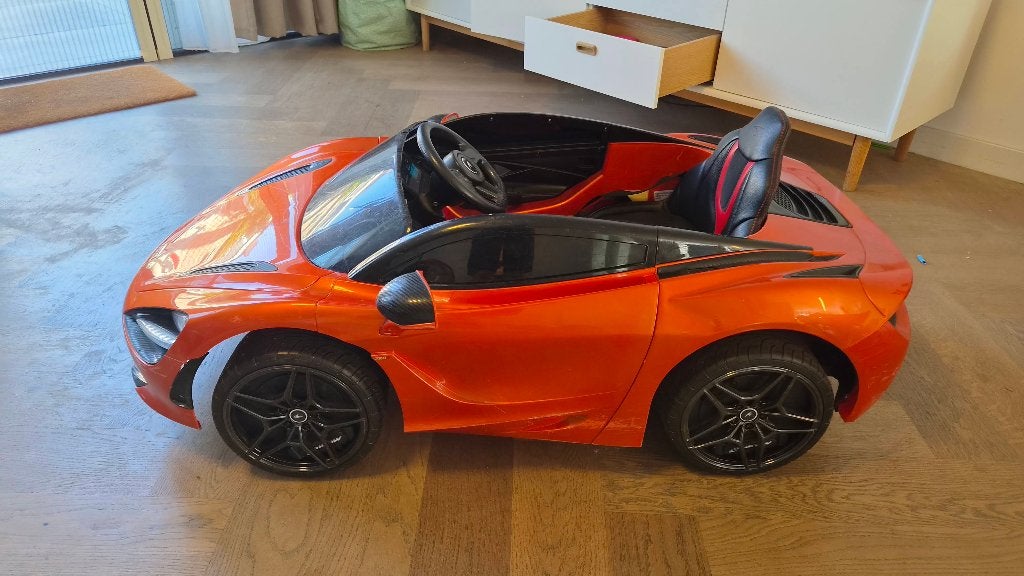 Elektrische kinderauto (McLaren), Ophalen, Gebruikt