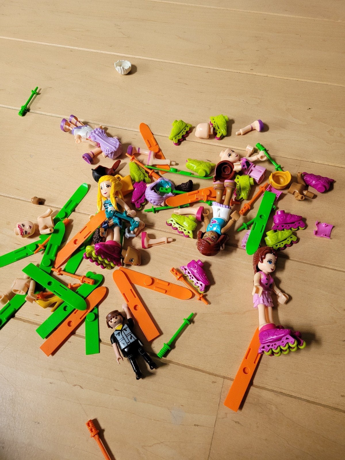 Diverse poppetjes skeelers en ski's *sinterklaas - kerst*, Ophalen, Gebruikt, Kinderen