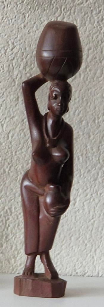 Balinees houten beeldje, vrouw met kruik, Antiek en Kunst, Ophalen