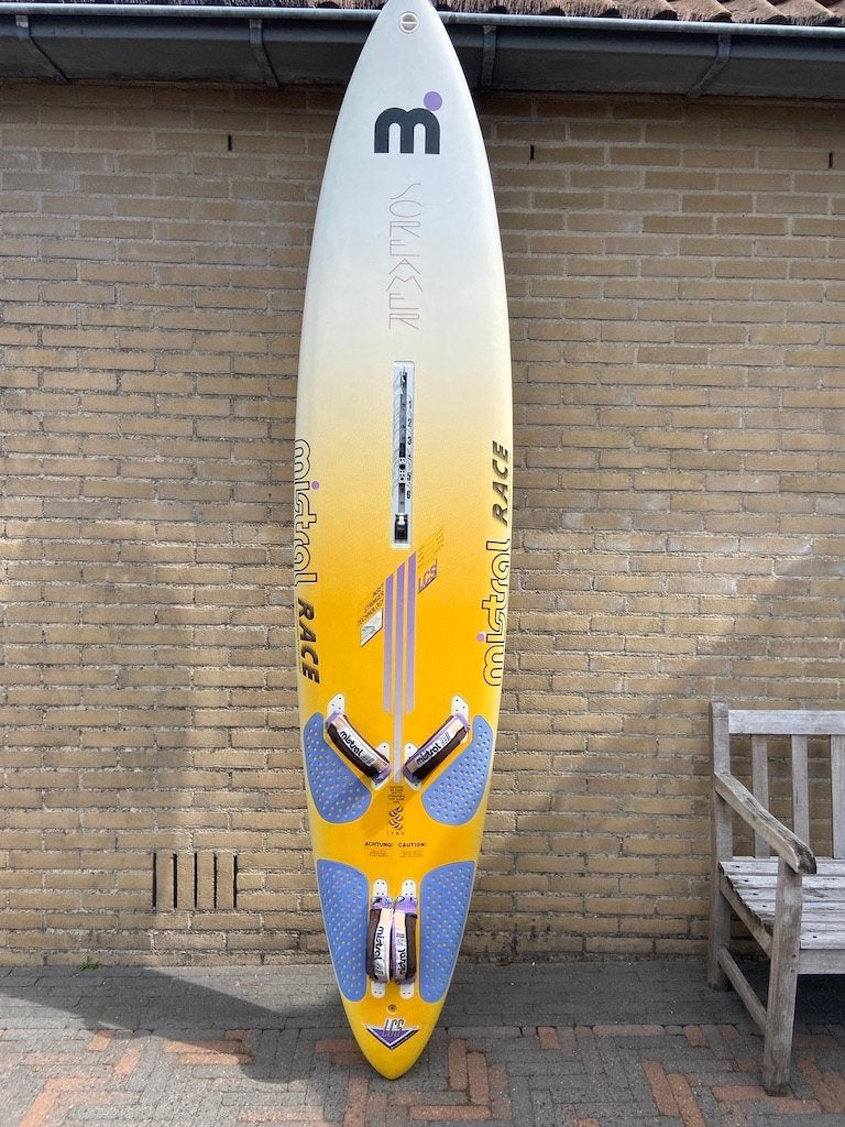 Surfplank Mistral Screamer compleet met zeil en mast en giek, Watersport en Boten, Windsurfen, Ophalen, Gebruikt, 5 tot 6.5 m²
