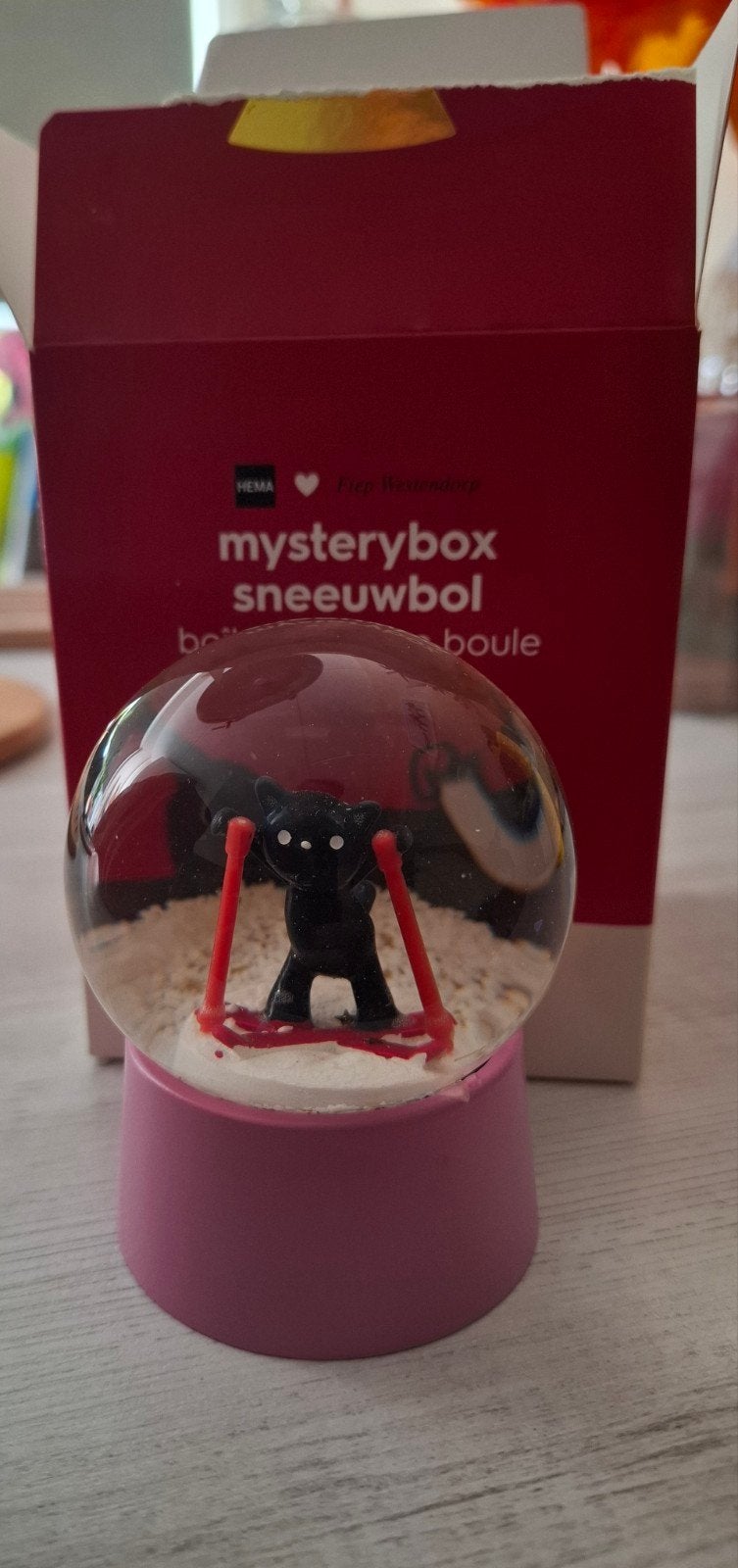 hema mysterie  sneeuwbol  takkie en siepie hema, Ophalen, Nieuw