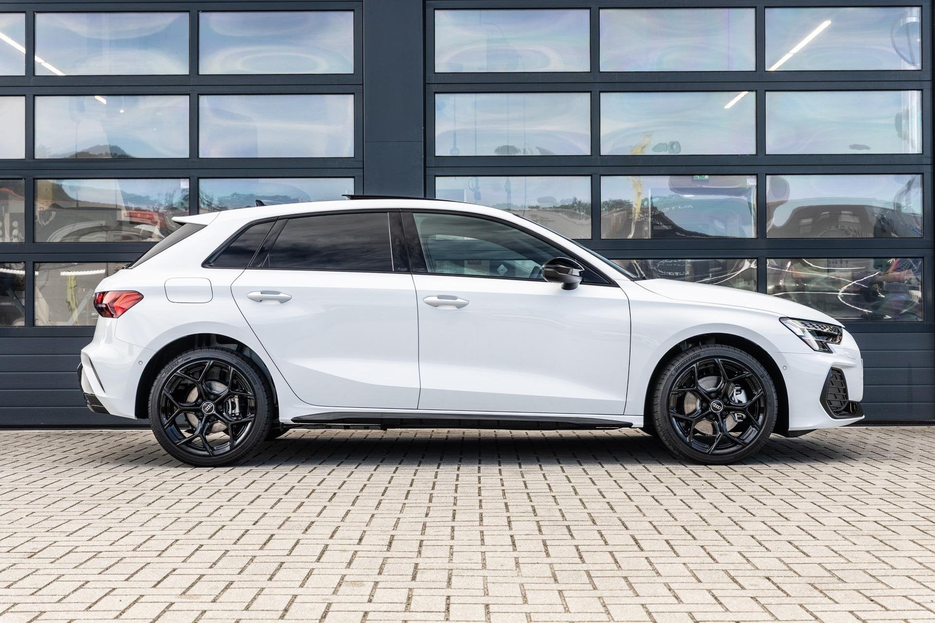 Audi A3 Sportback 40 TFSIe 204pk Advanced edition | Panorama, Auto's, Audi, 12 maanden, Stof, 1498 cc, 4 cilinders