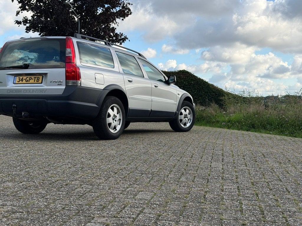 Volvo XC70 NAP, AWD, youngtimer, alles nieuw, Auto's, Automaat, 1800 kg, 1657 kg, XC70