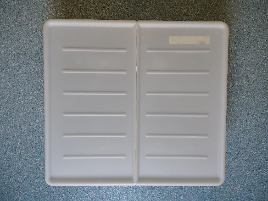 Ikea Dilling 77x70. Inclusief deksel., Ophalen, 60 cm of meer, Bak of Kist, Zo goed als nieuw