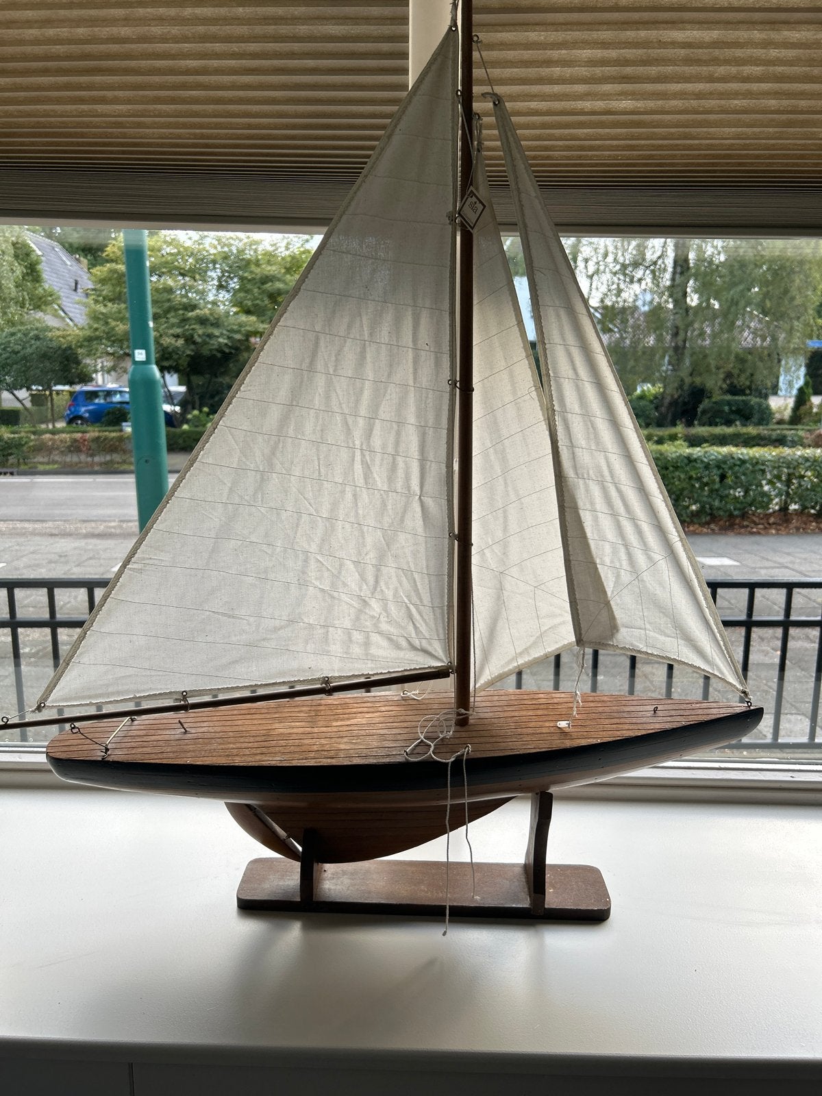 Prachtig houten zeilboot model met stoffen zeilen, Hobby en Vrije tijd, Ophalen, Gebruikt, Groter dan 1:32, Overige merken