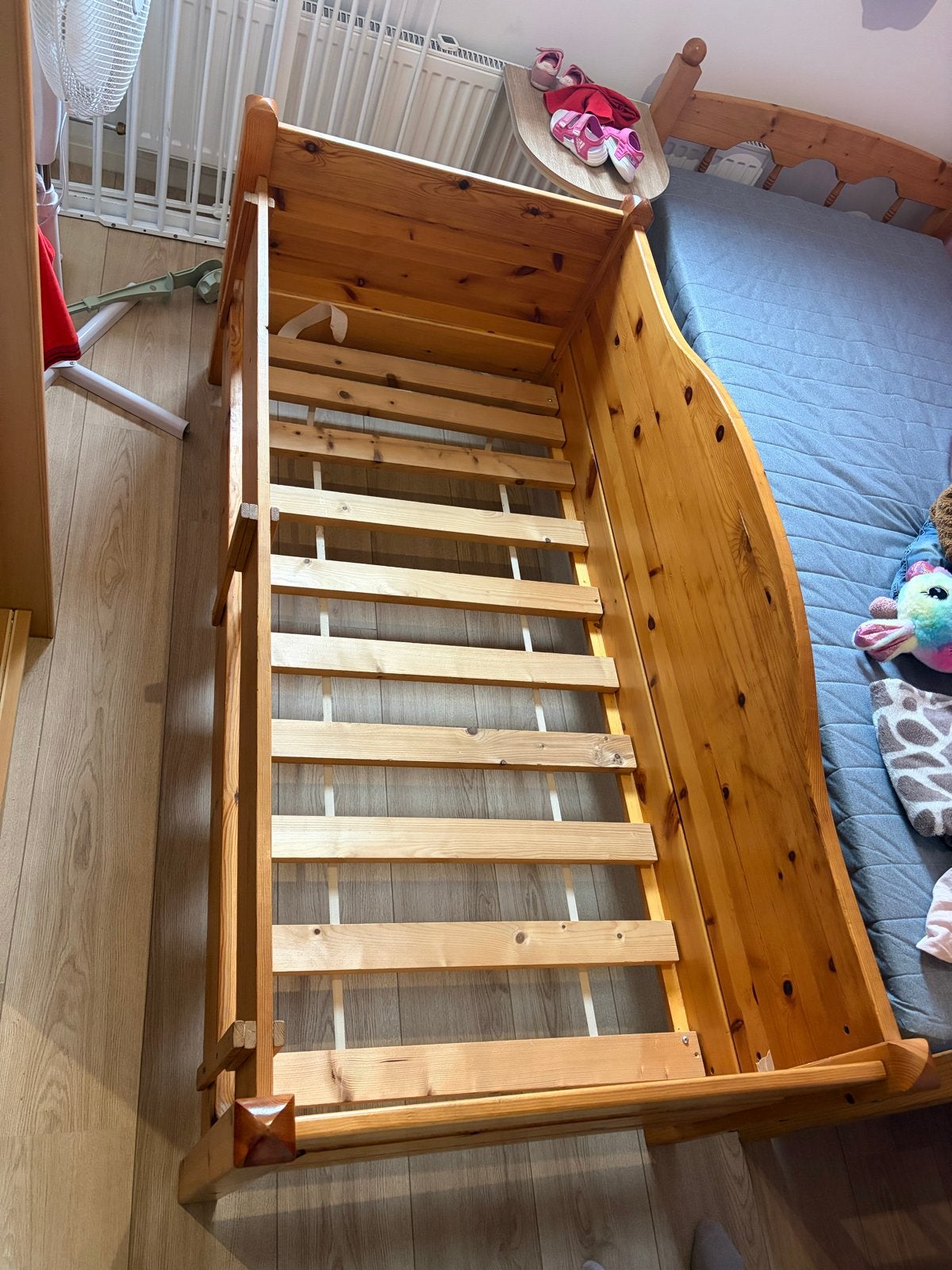Houten Babybed - Ledikant, Kinderen en Baby's, Ophalen of Verzenden, Gebruikt, Ledikant