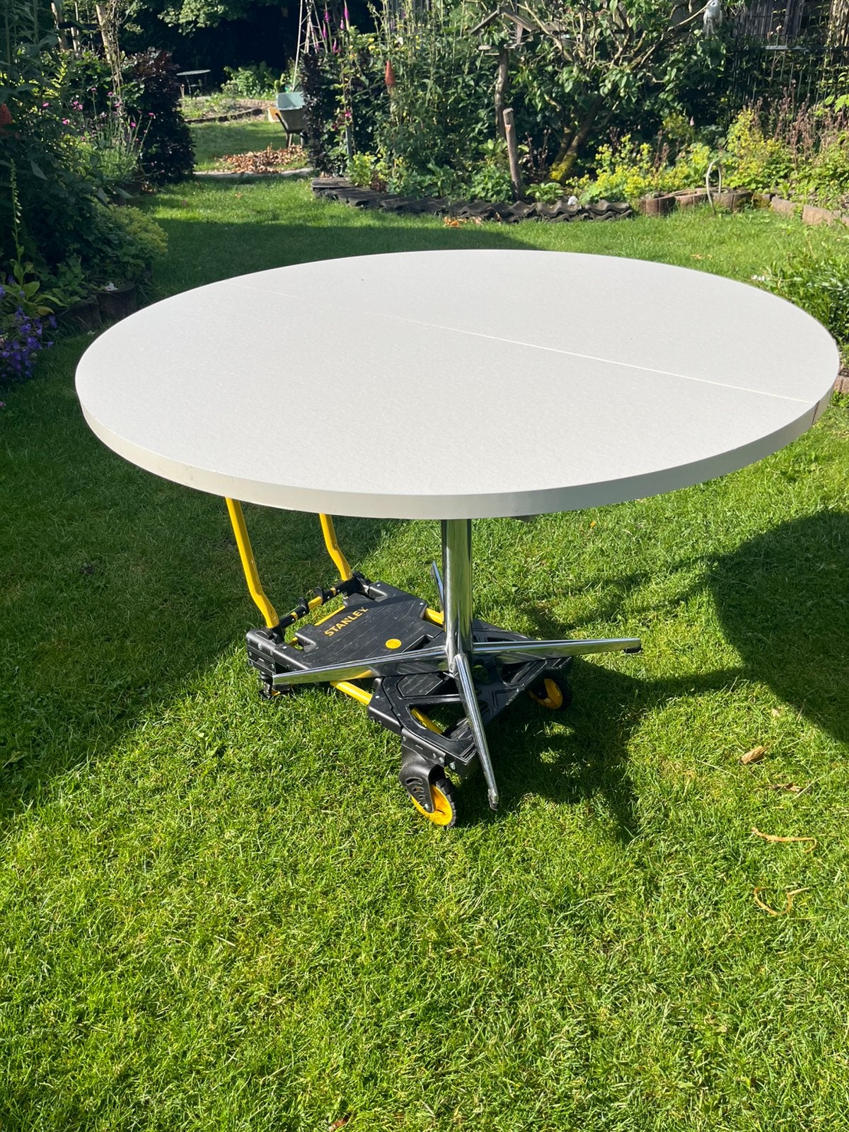 Pastoe uitschuifbare eettafel rond, Huis en Inrichting, Tafels | Eettafels, Ophalen, Zo goed als nieuw, Rond, 100 tot 150 cm