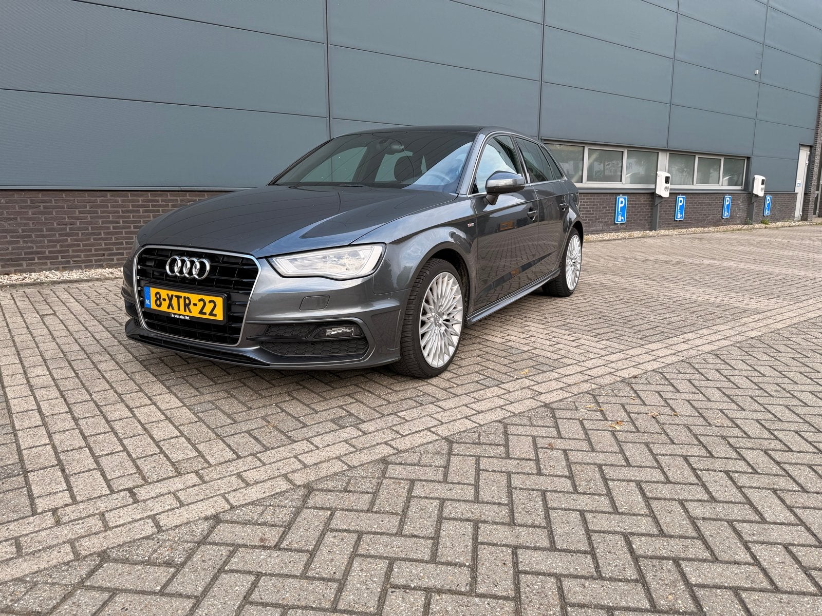 Audi A3 1.4TFSI 2x S-Line G-tron Grijs, Auto's, 4 cilinders, Overige brandstoffen, Origineel Nederlands, 1395 cc