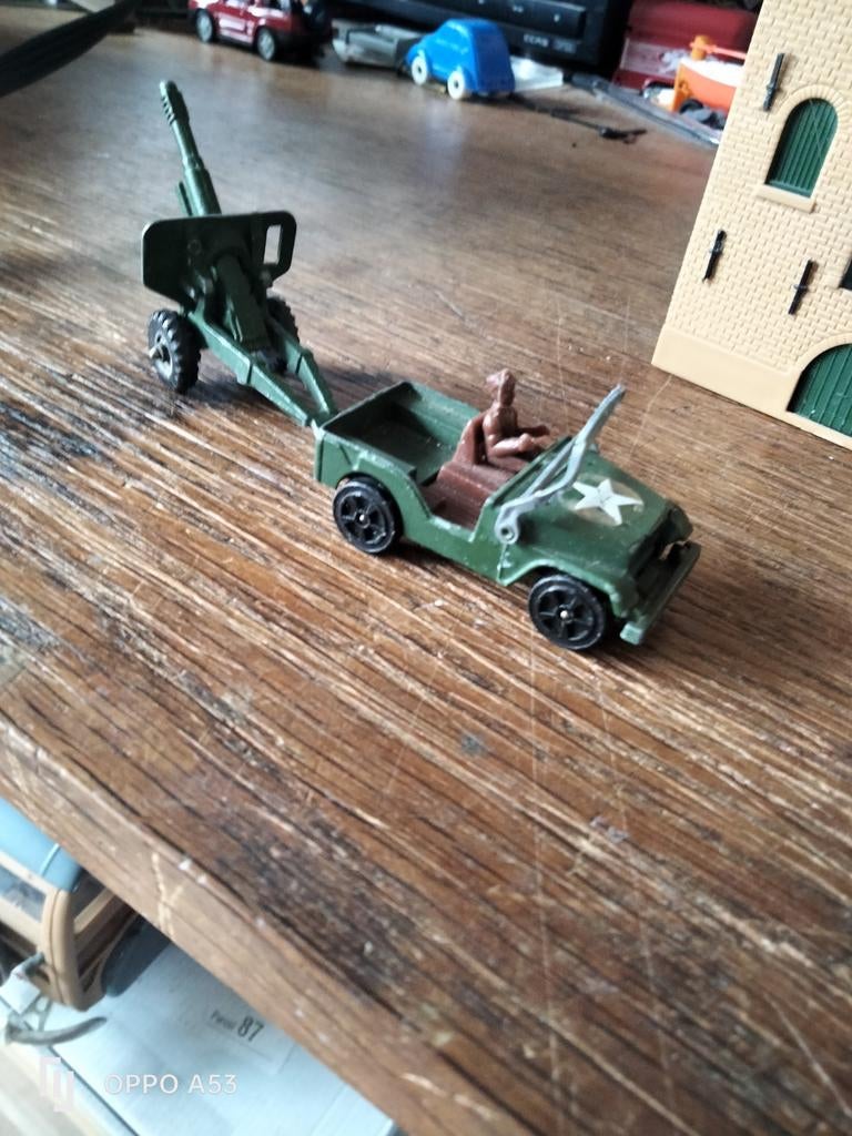 Jeep met afweer geschut Corgi whezeel 1.64, Ophalen of Verzenden
