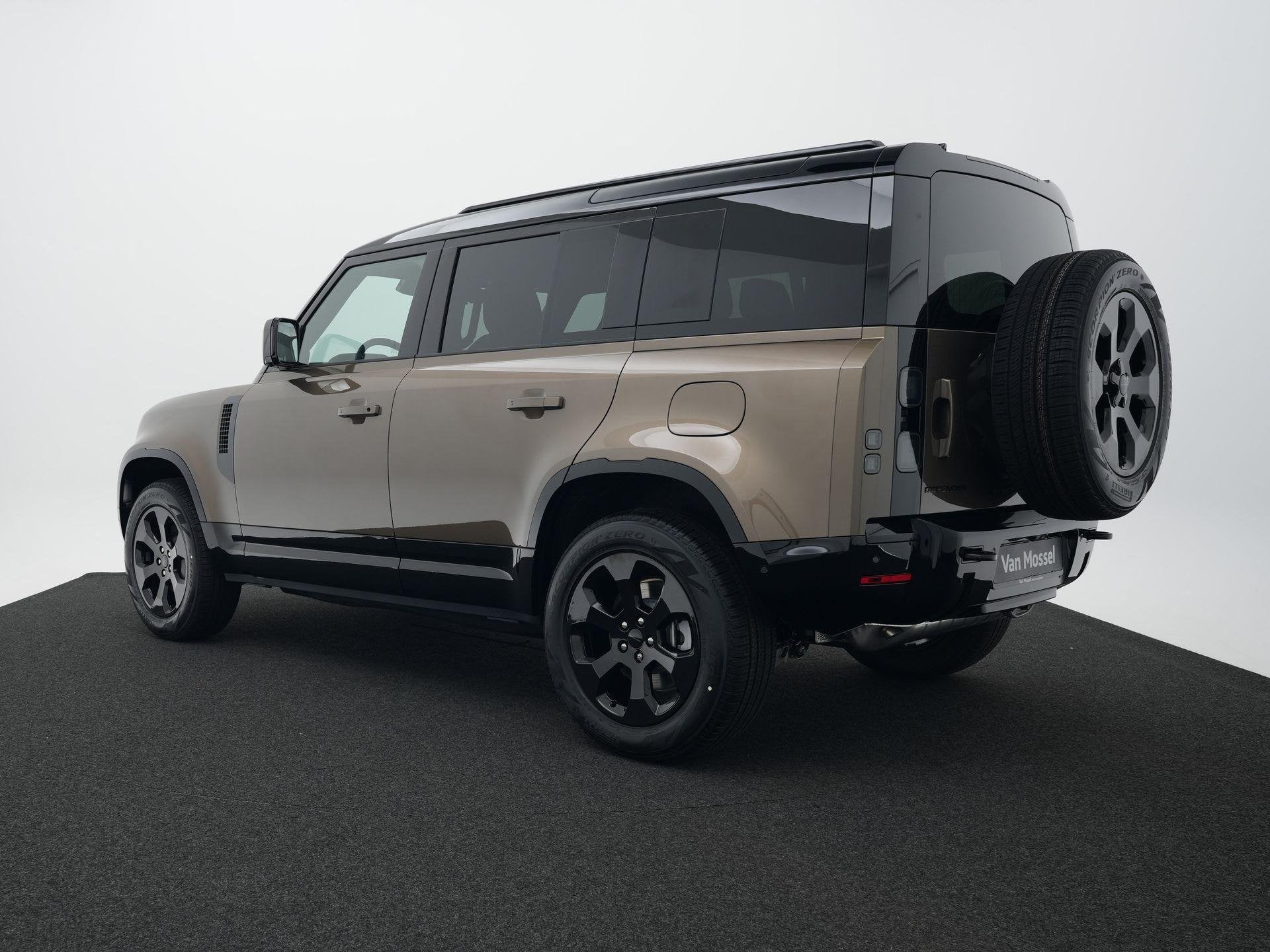 Land Rover Defender 2.0 P300e 110 Dynamic SE Edition | Clear, Auto's, Euro 6, 4 cilinders, Bruin, 150 min