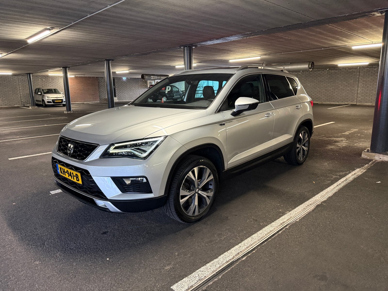 Seat Ateca 1.4 TSI 110KW DSG 2016 Grijs, Auto's, Seat, Euro 5, 680 kg, 4 cilinders, Ateca