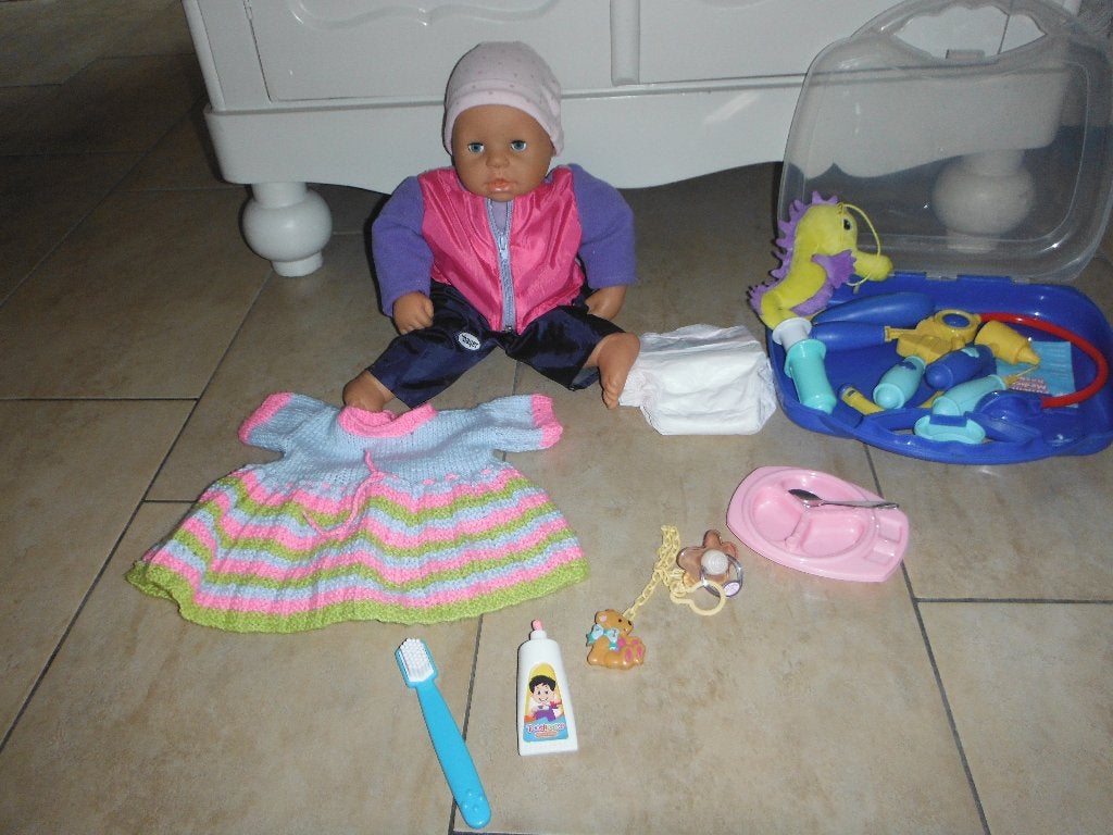 baby chou chou interactief met acc, Ophalen of Verzenden, Zo goed als nieuw, Babypop