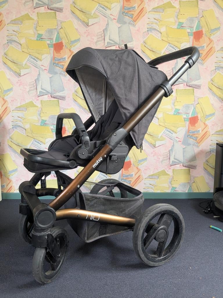 Mutsy Nio kinderwagen zwart met bruin/koper details, Gebruikt, Ophalen of Verzenden, Combiwagen, Mutsy