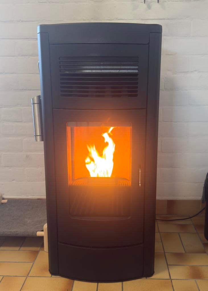 Pelletkachel MCZ Musa 11.5 kw met afstandsbediening, Ophalen, Zo goed als nieuw, Overige brandstoffen, Pelletkachel