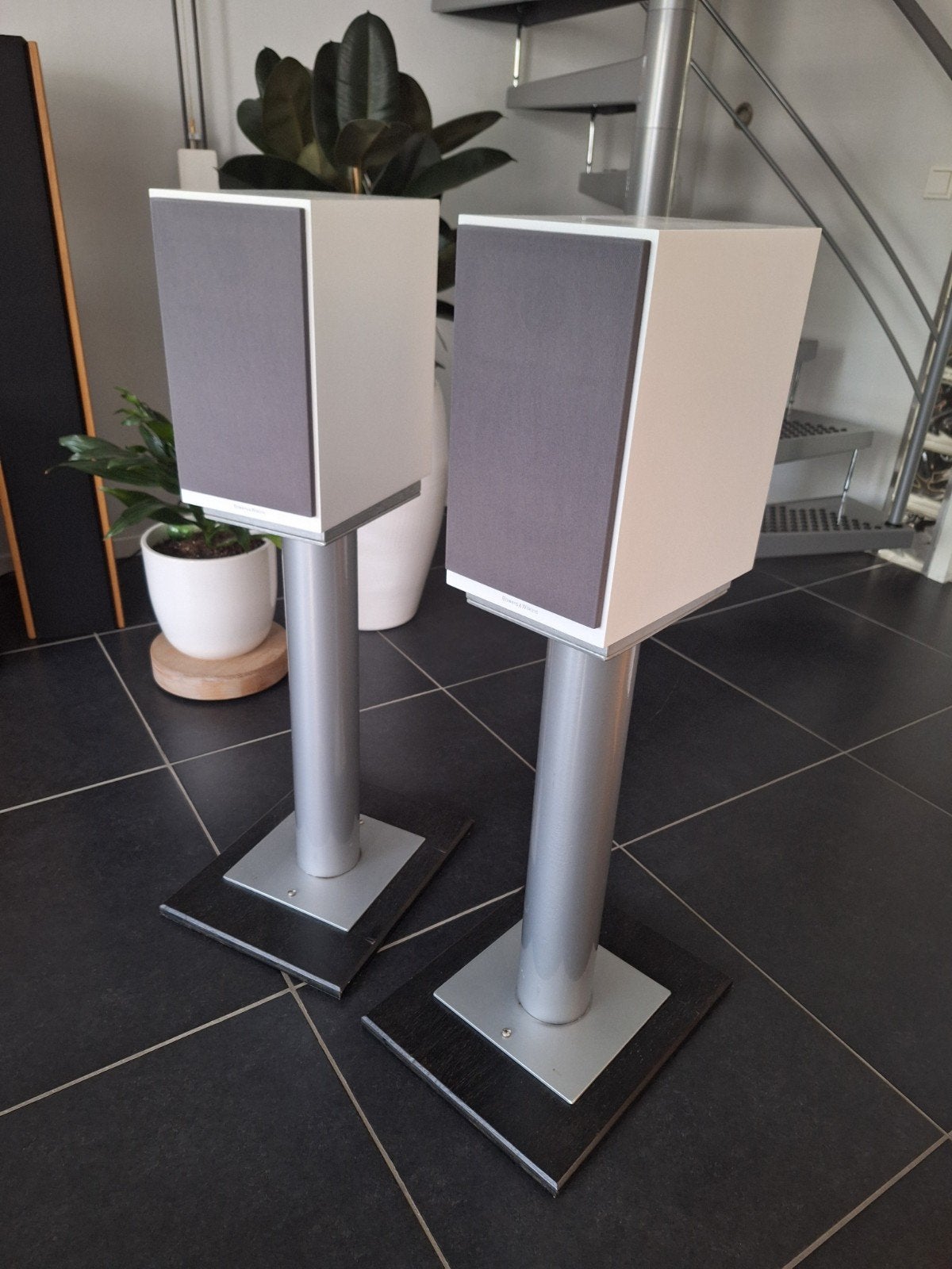 B&W 706S2 Luidsprekers, Audio, Tv en Foto, Luidsprekers, Ophalen, 120 watt of meer, Front, Rear of Stereo speakers, Overige merken