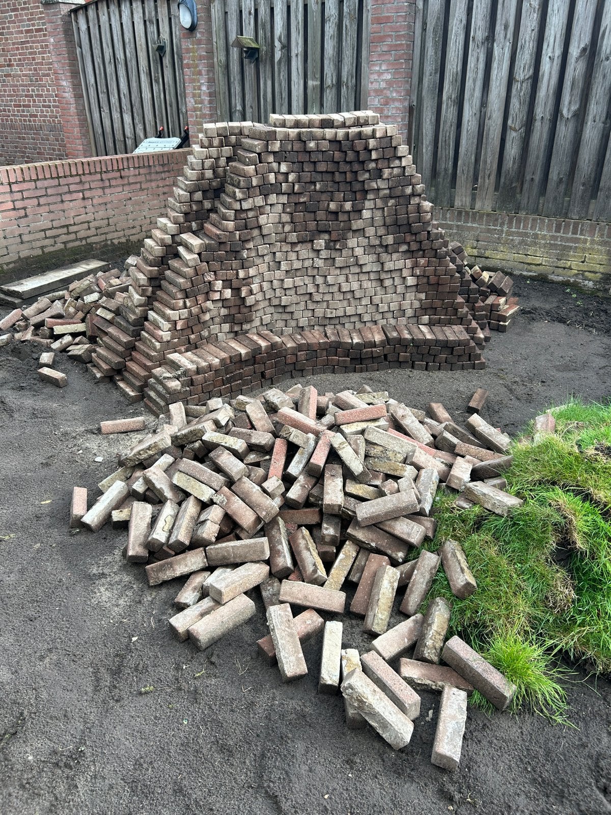 Gratis straatstenen, Tuin en Terras, Ophalen, Overige materialen, Gebruikt, Klinkers