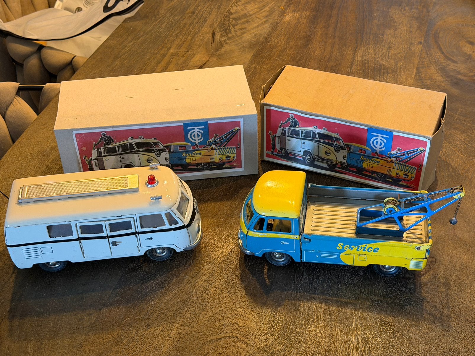 Twee Tippco Volkswagen TCO-020 T1 bussen met doos uit 1950s, Ophalen of Verzenden