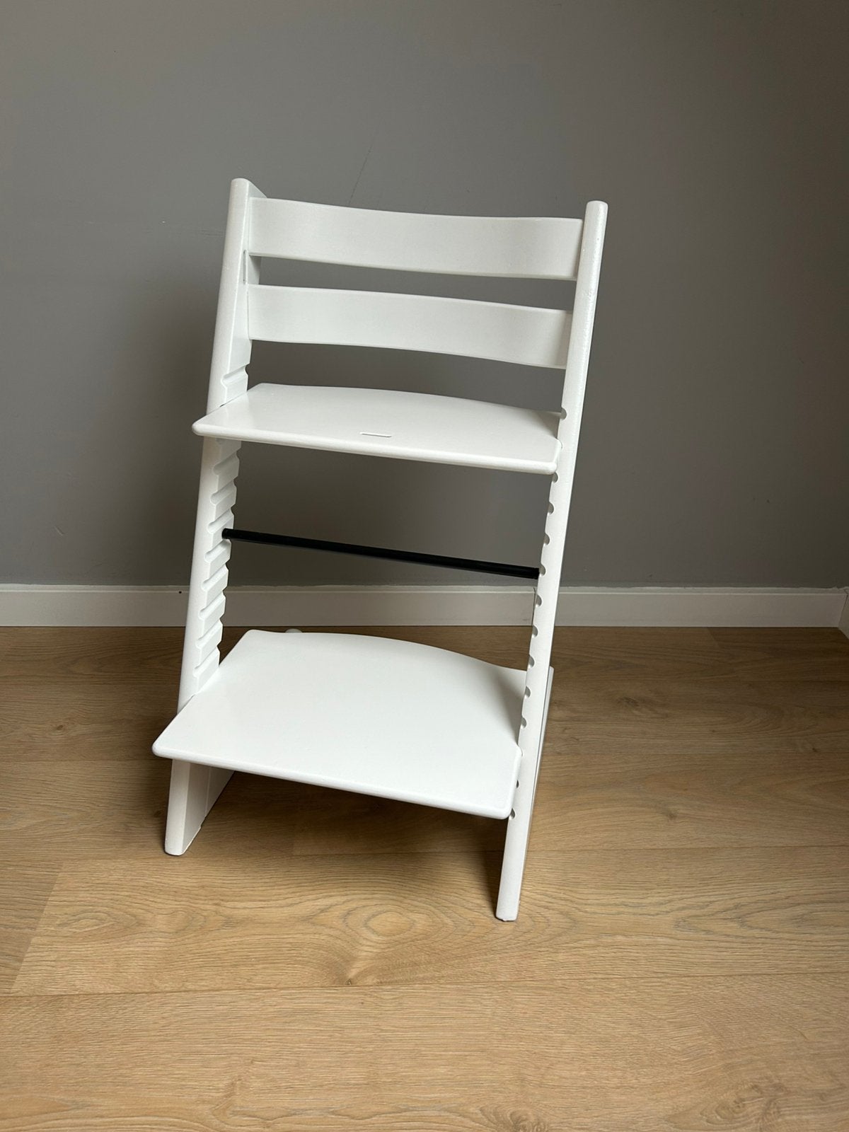 Nette Stokke Tripp Trapp Trip Trap Wit, nieuwere model., Kinderen en Baby's, Kinderstoelen, Ophalen, Zo goed als nieuw, Meegroeistoel