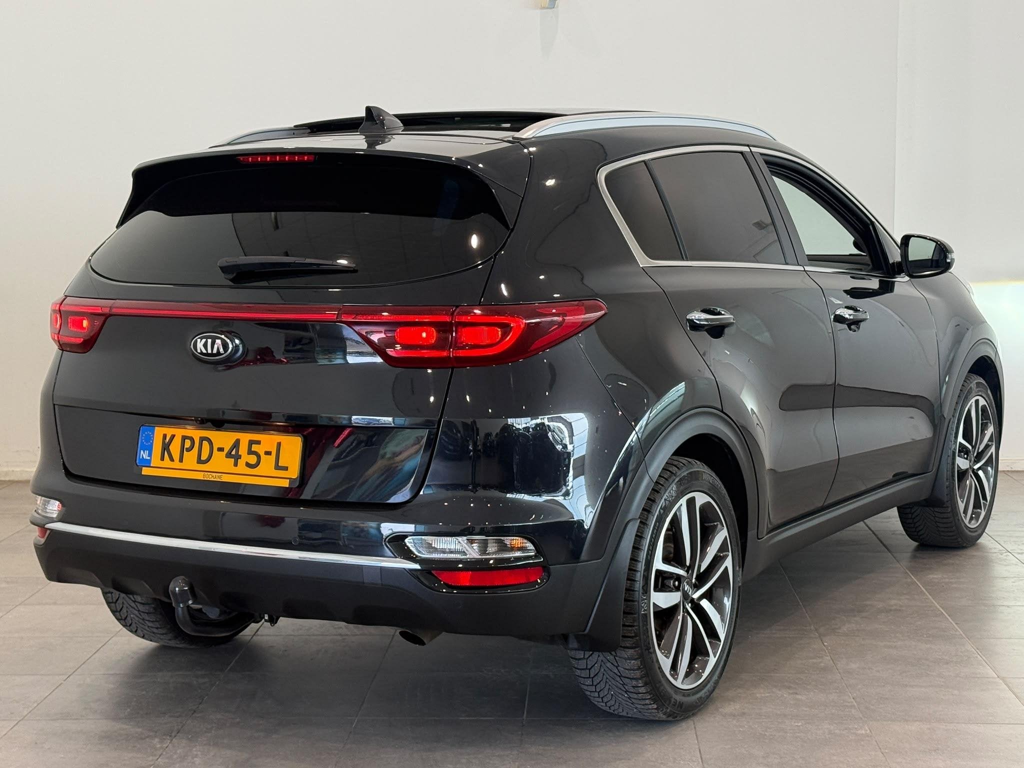 Kia Sportage 1.6 T-GDI DynamicLine | Trekhaak | Panoramadak, Auto's, Kia, Gebruikt, 4 cilinders, Met garantie (alle), Automatische klimaatregeling