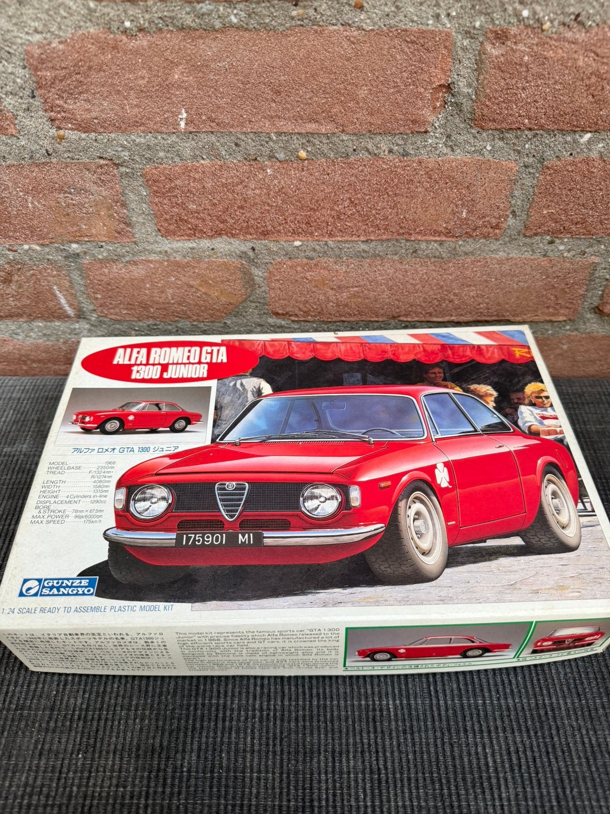 1:24 Gunze Sangyo Alfa Romeo GTA 1300 Junior, Ophalen of Verzenden, Zo goed als nieuw, Overige merken