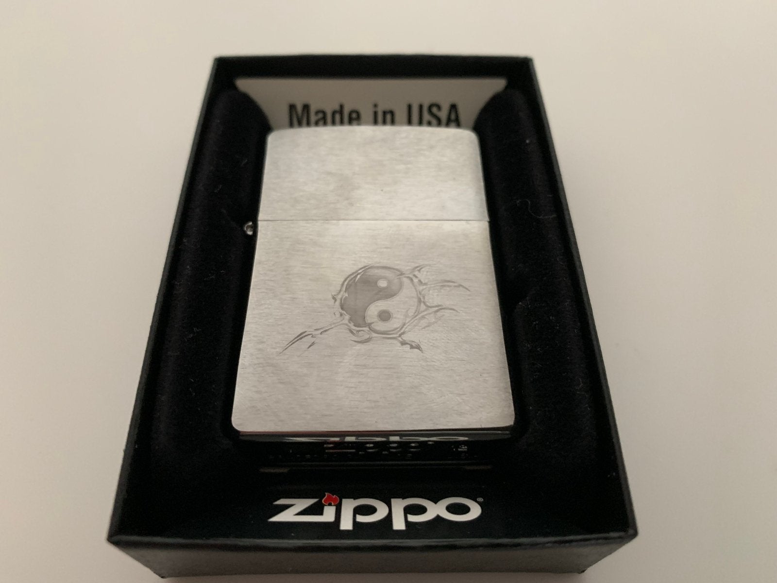 Zippo aansteker met Yin Yang design, nieuw in doos, Verzenden, Nieuw, Aansteker