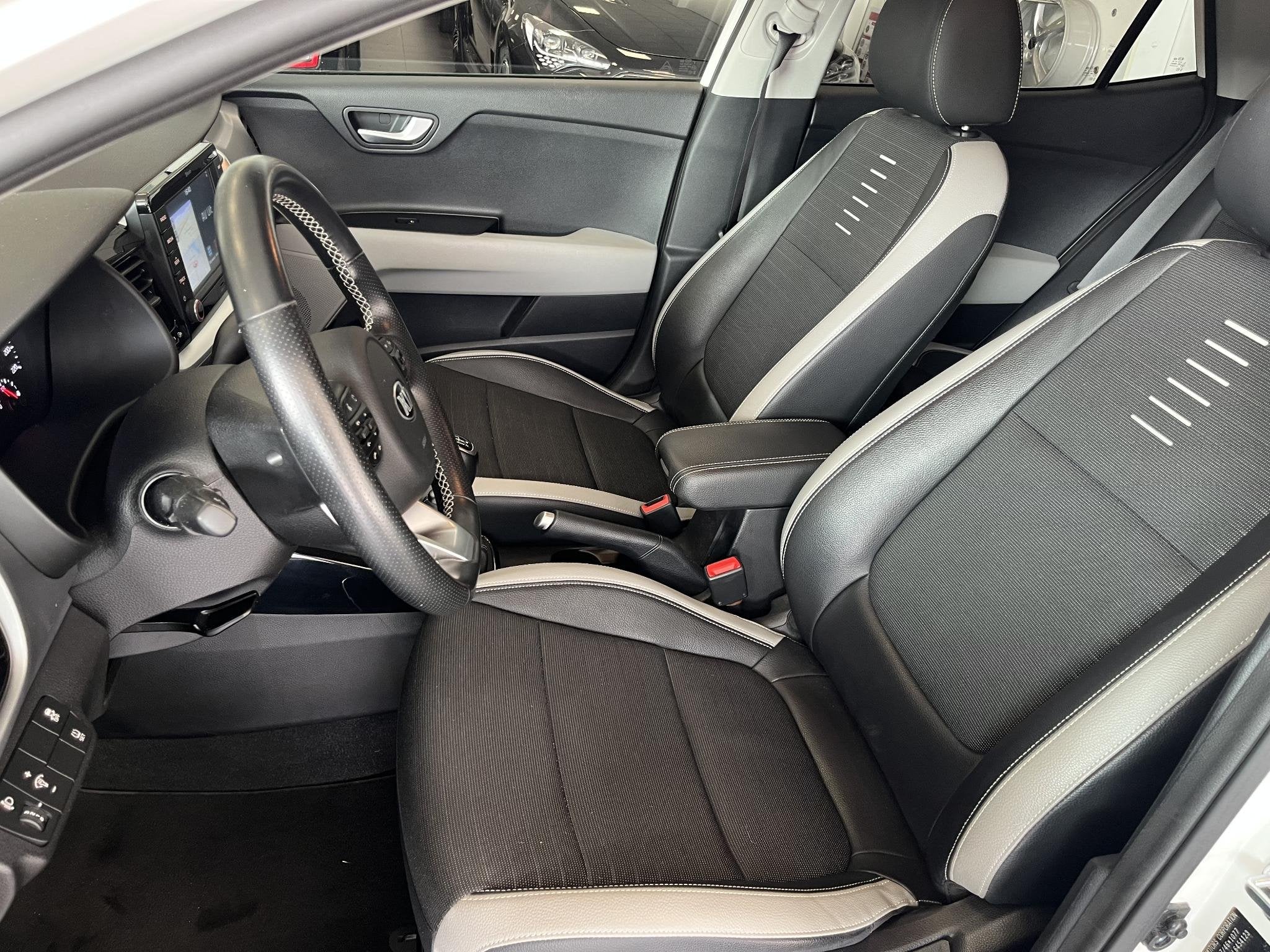 Kia Stonic 1.0 T-GDi Sports Edition, Auto's, Kia, Gebruikt, Euro 6, Leder en Stof, Origineel Nederlands