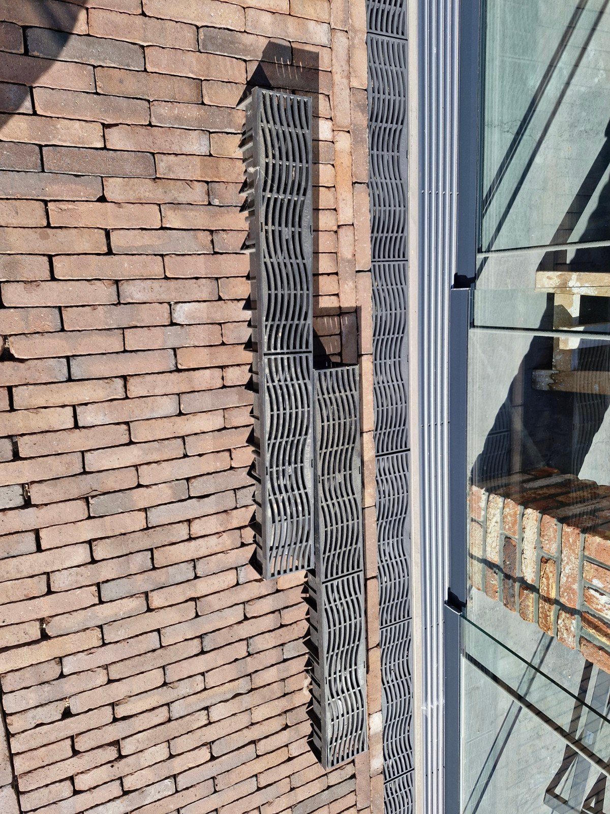 2x Zwarte kunststof drains 100cm - Nieuw en ongebruikt, Ophalen